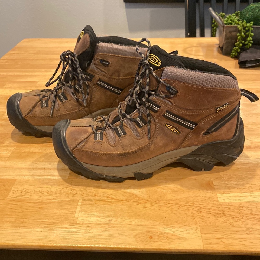 Keen Leather Waterproof Targhee Hiking Boots Size 10